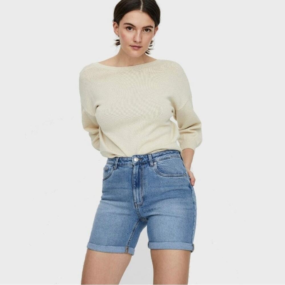 Vero Moda NWT Joana High Rise Mom Denim Jean Shorts with Stretch  Size XS